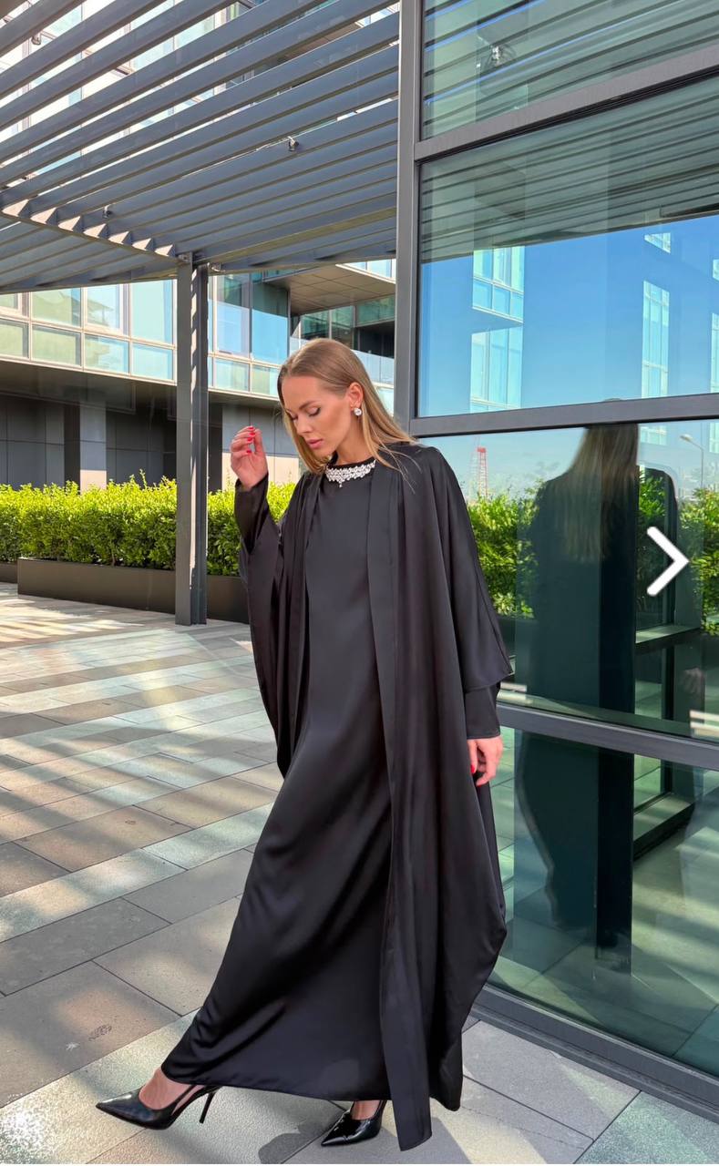 Luxuriöses 2-teiliges Satin-Abaya-Set – Unterkleid & offene Abaya | Elegante Anlasskleidung
