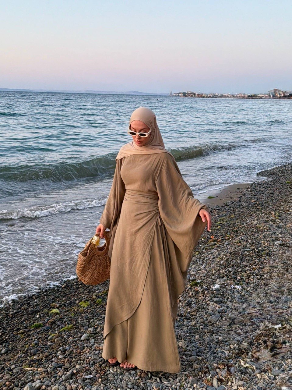 Linen Two-Piece Batwing Abaya Set with Wide-Leg Trousers | Adjustable Waist | One Size