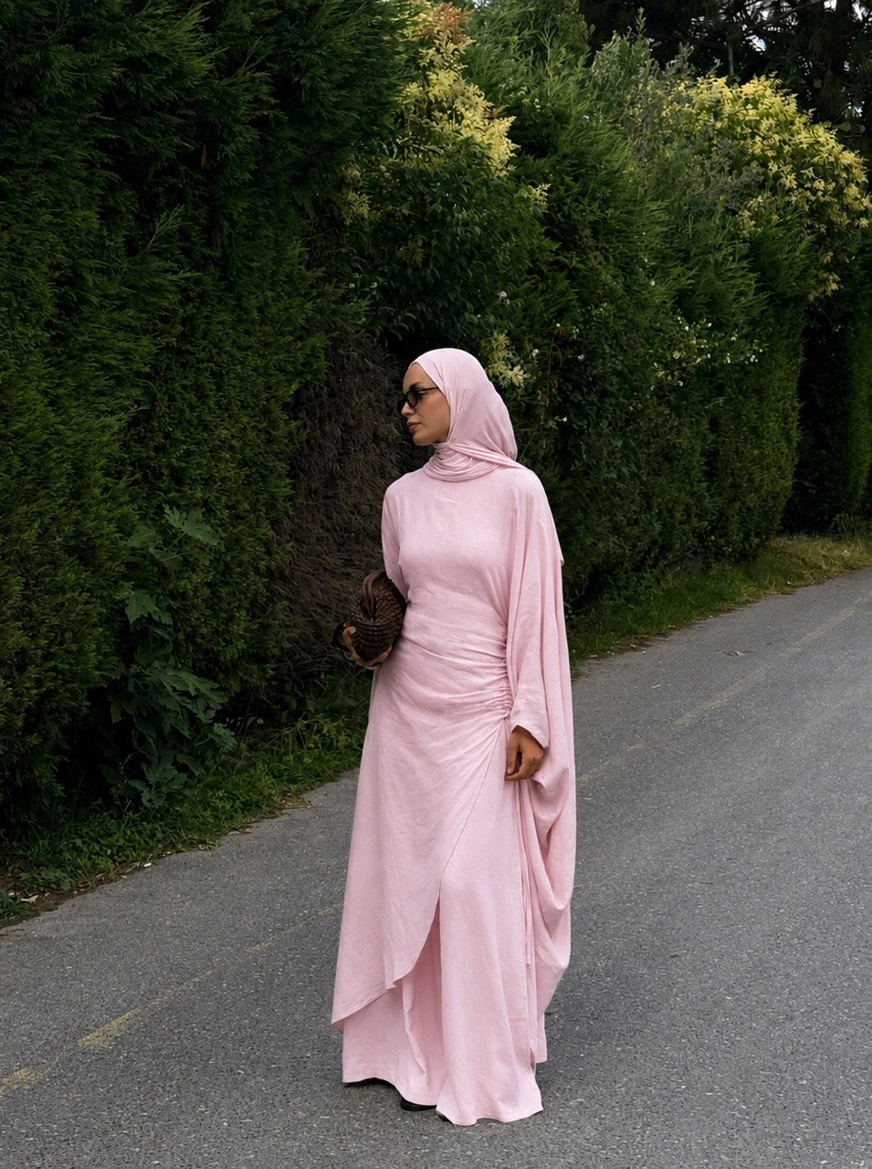 Linen Two-Piece Batwing Abaya Set with Wide-Leg Trousers | Adjustable Waist | One Size